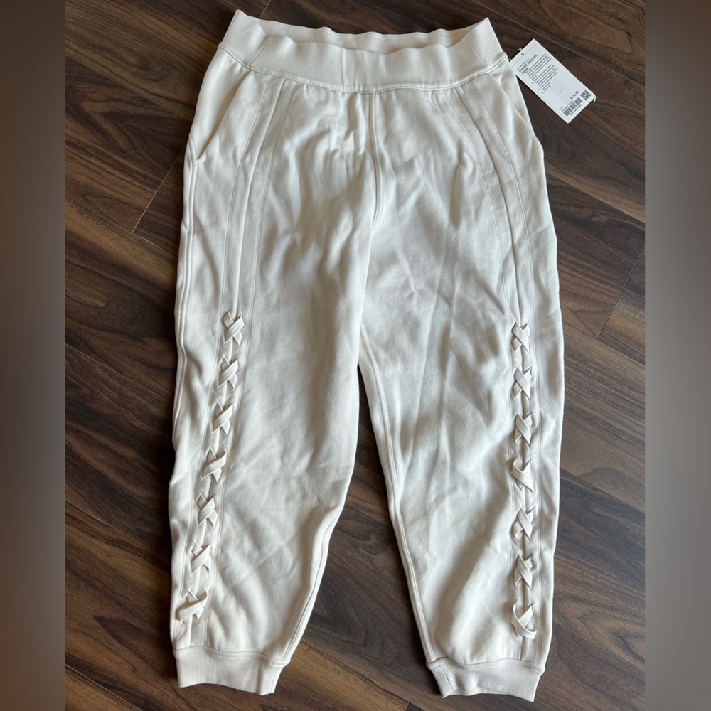 Lululemon Braided Detail HR Jogger Size 12 Color White Opal